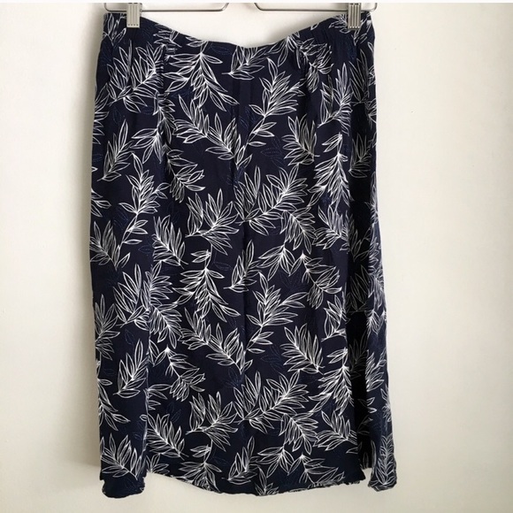 LAST CALL ⭐️ 90s vintage button front skirt - Picture 2 of 3